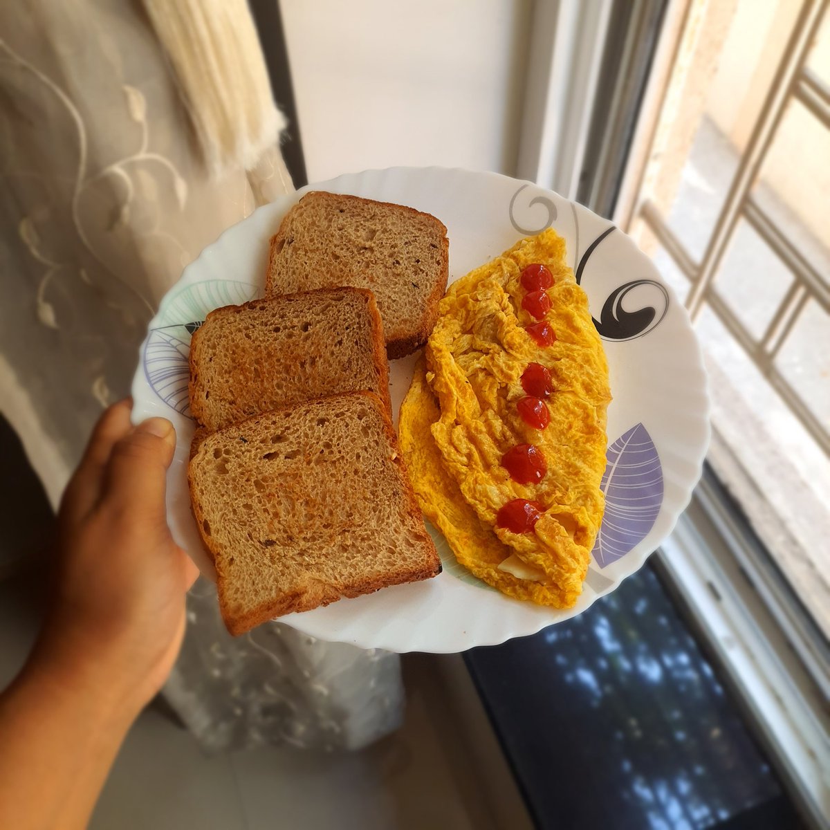 rapperliftsbars's tweet photo. Just thought I would remind you of: guess who is back
#SignatureBreakfast https://t.co/EJamE5LuFK