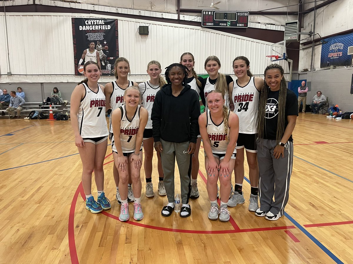 We always love to see TTP alumna stopping by the gym to visit and offer their knowledge to the younger players. Thanks @crystald2_ for always giving back and setting the standard of excellence.