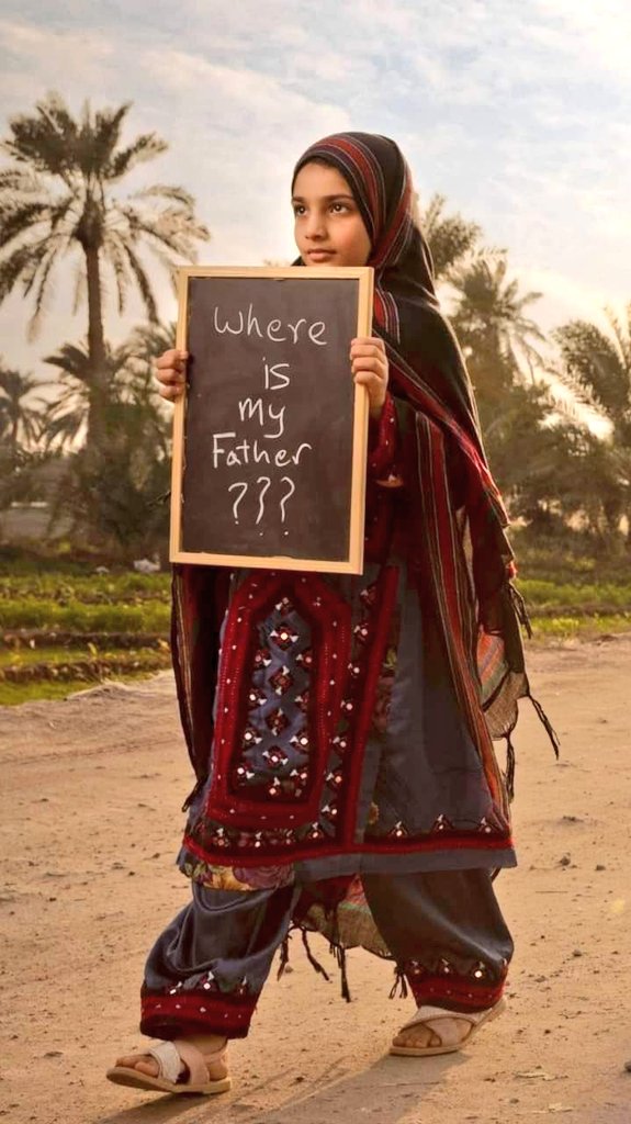 She is not a model neither she is working for a modelling agency, she is a poor Baloch daughter asking from the state of Pakistan 'Where Is My Father ? '... Thousands of Baloch are still missing from different parts of Balochistan.. #EidAlFitr2024 #BalochistanProtestOnEid