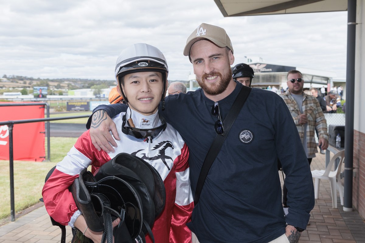 Congratulations Jackson Matthews who trained his first winner today at @Gawlerjockey. Apprentice, Alan Lai, steered Pandarus home to a memorable win. 👏🙌🤝