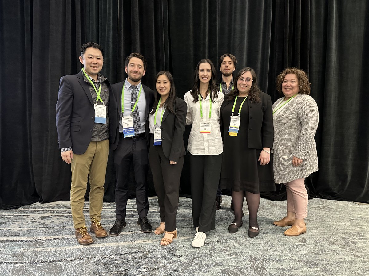 Great way to end @aacr presenting our experience using MSK-IMPACT for HLA genotyping alongside rockstar fellow @desiletsantoine at a session chaired by our amazing mentor @YoninaMG!  @MSKCancerCenter #AACR24