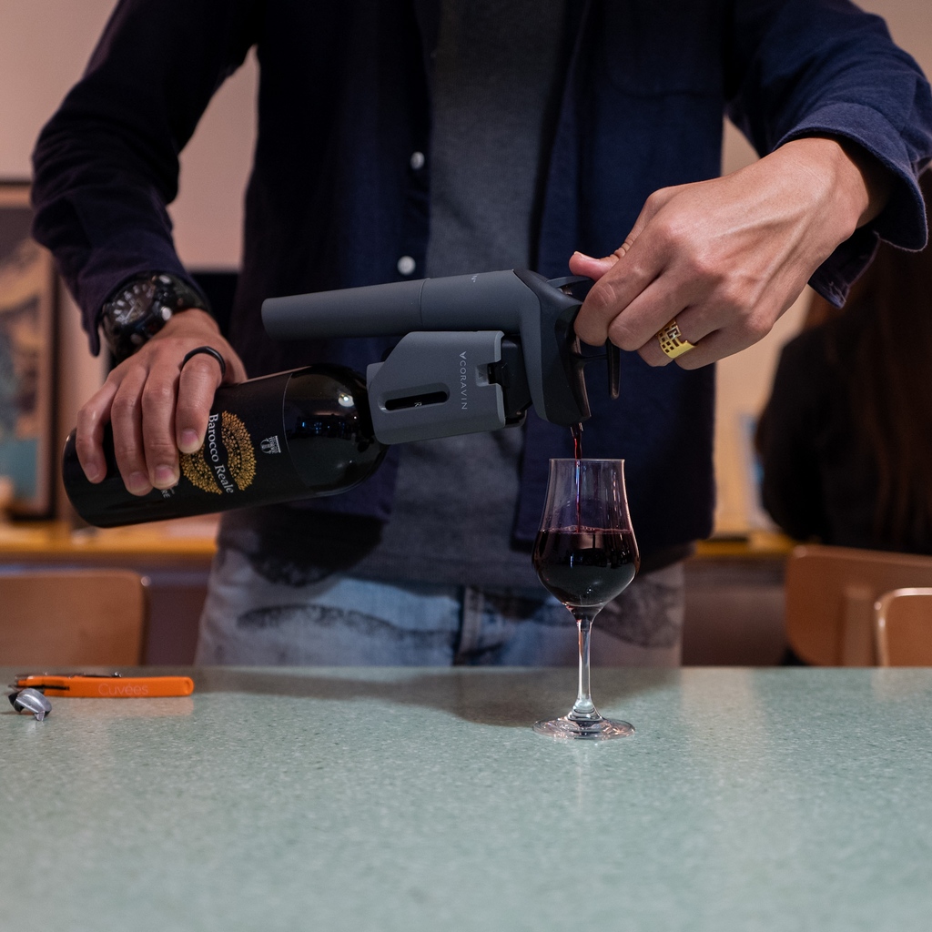 我哋重質唔重量，有Coravin 嘅幫手，從始生活質量都提升埋🤭！⁠
⁠
We go for quality over quantity and our me time is even better with the help of @coravin 😇✨

l8r.it/3qDn