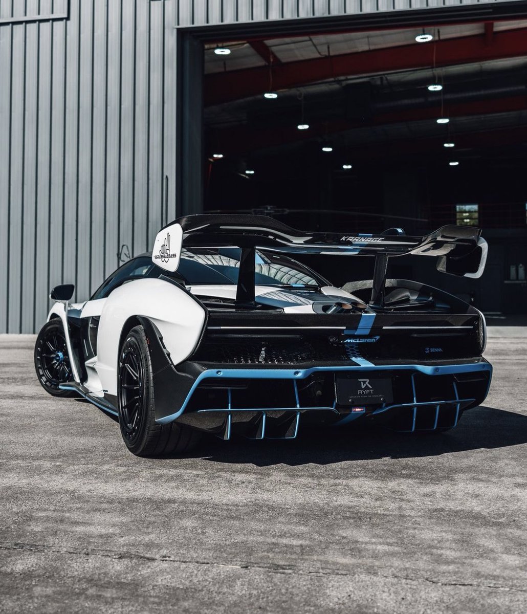 LuxuryCars365's tweet photo. McLaren Senna 🌊 https://t.co/UwSk4u7kEw
