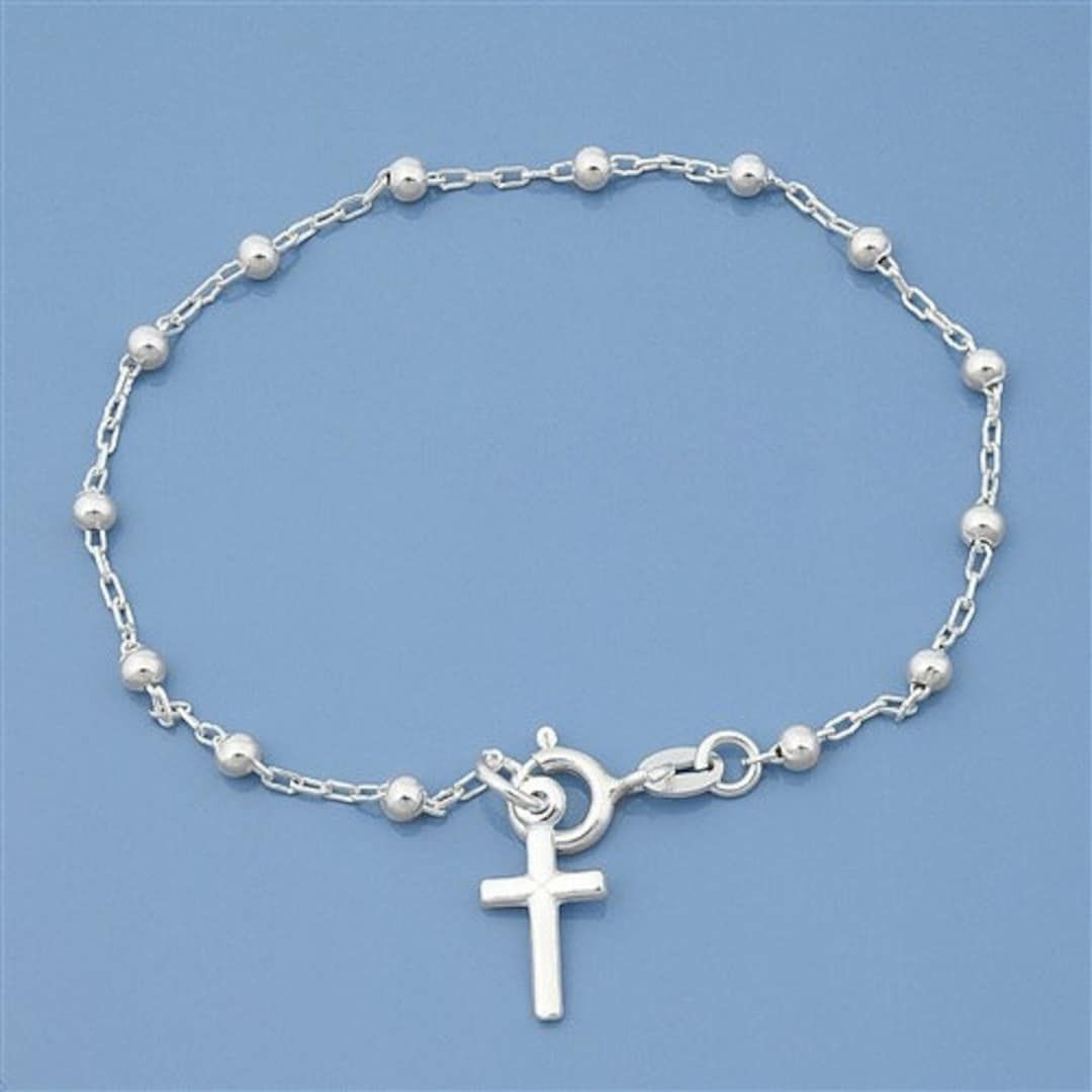 Catholic gift ideas. buff.ly/3vWU3ga 
#rosarybracelets #catholicgifts #religiousjewelry #silverrosary #luxsalvejewelry