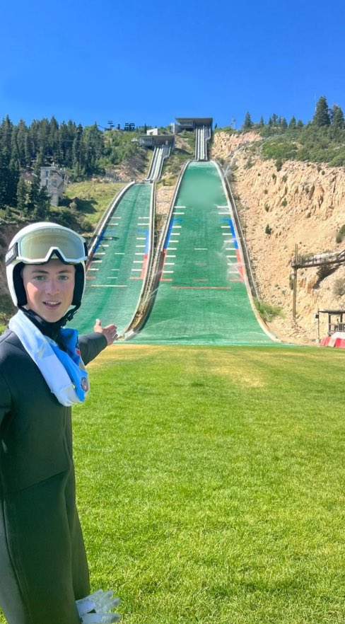 kochani, Erik Belshaw juz znajduje sie pod skocznia w Courchevel, na ktorej wygra za 126 dni!!! 
(koloryzowane)
#skijumpingfamily