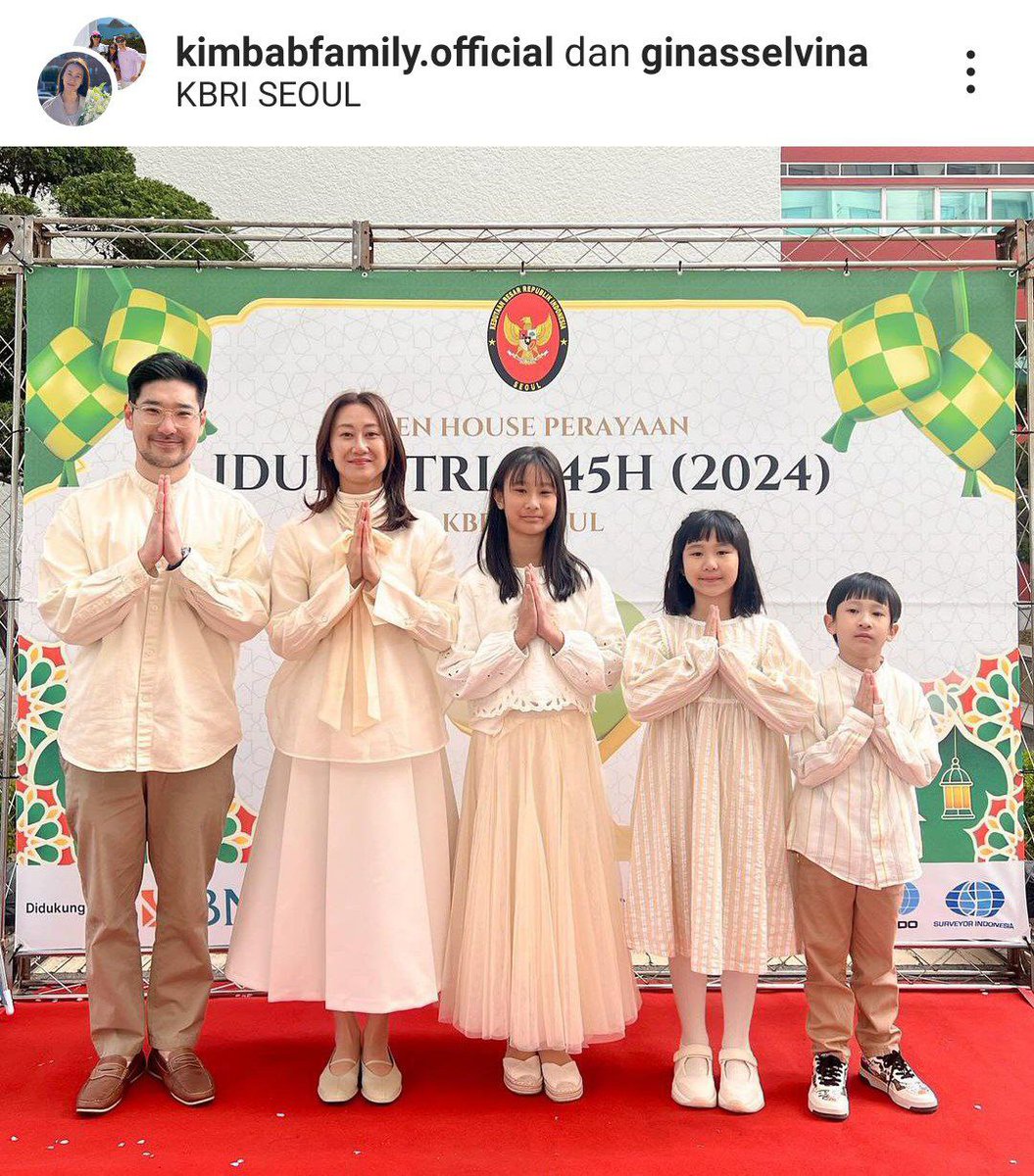starfess's tweet photo. -star
kimbab family edisi idul fitri 🤩🥰🥰 https://t.co/4t1DTVxjHG