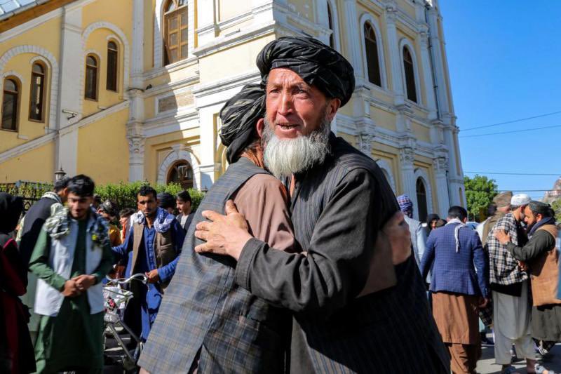 عبارات تحية العيد في #أفغانستان: 'عيد مبارك' و'عبادة مقبولة' و'جعلك الله من الحجاج والمجاهدين'.