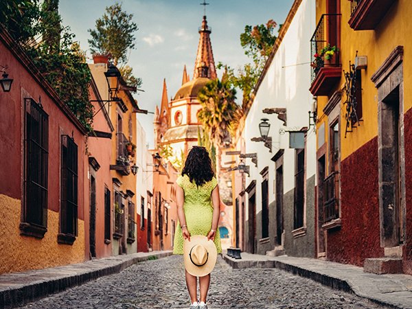 Hoteles City y Civitatis firmaron un acuerdo de colaboración para que los huéspedes disfruten de actividades únicas en los más de 70 destinos en los que tiene presencia la cadena hotelera. #turismo #mexico #tianguisturisto #acapulco <a href="/civitatis/">Civitatis</a> <a href="/revista4vientos/">Revista 4Vientos</a> <a href="/VenAmericaMag1/">VEN AMÉRICA</a>