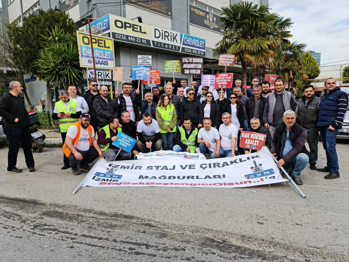 🧑‍🔧Adaletin terazisi, varlığın yaratıcısı, merhametin tek göstergesi olan yüce yaratan Allah, hayırlı dualarda bulunan müminlerinin dualarını kabul eder 👩🏼‍🔧Ramazan Bayramınız Mübarek Olsun #StajÇıraklıkSGKBaşlangıcıOlsun #ÇırakStajyerinBayramıSgkGirişi