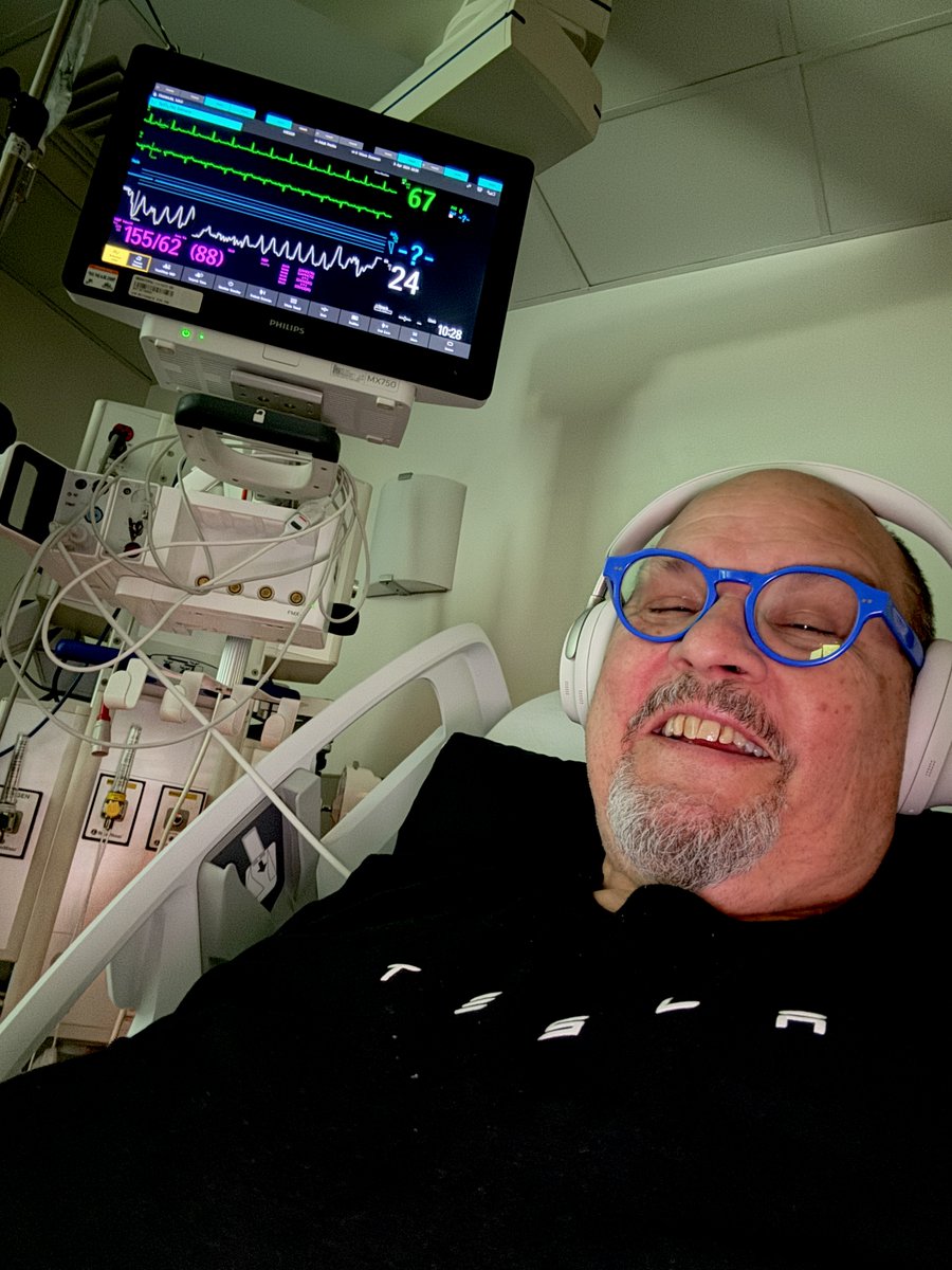 MAXPAULFRANKLIN's tweet image. My Crazy True Story

On April 1st, Tesla unlocked Full Self-Driving capability for all Tesla vehicles in America. In a moment of dire need, at 2:00 am the following morning, I found myself grappling with severe dehydration and a blood glucose level of 670 due to a malfunction in…