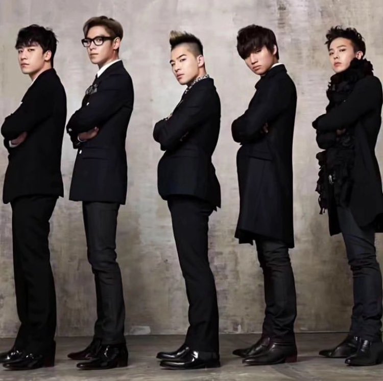 Right now, I am waiting for requests for BIGBANG songs and BIGBANG members' songs. #BIGBANG