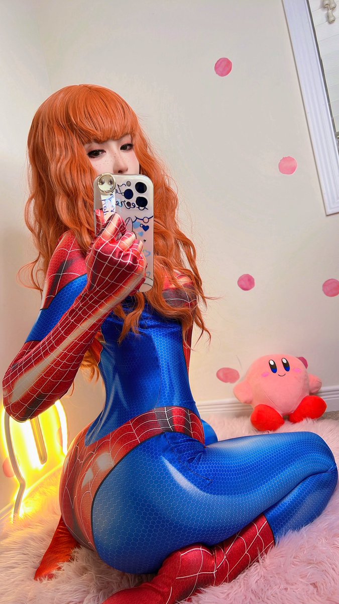 say “GN” if you want more spider girl pic in DM 🥰