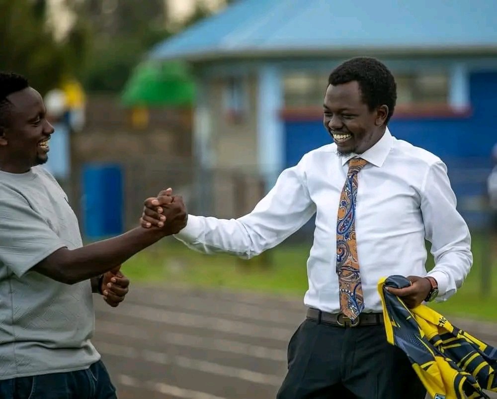 Call Him George 🥂

George Ruto obtains his Kibera United FC jersey.

 #FootballKE