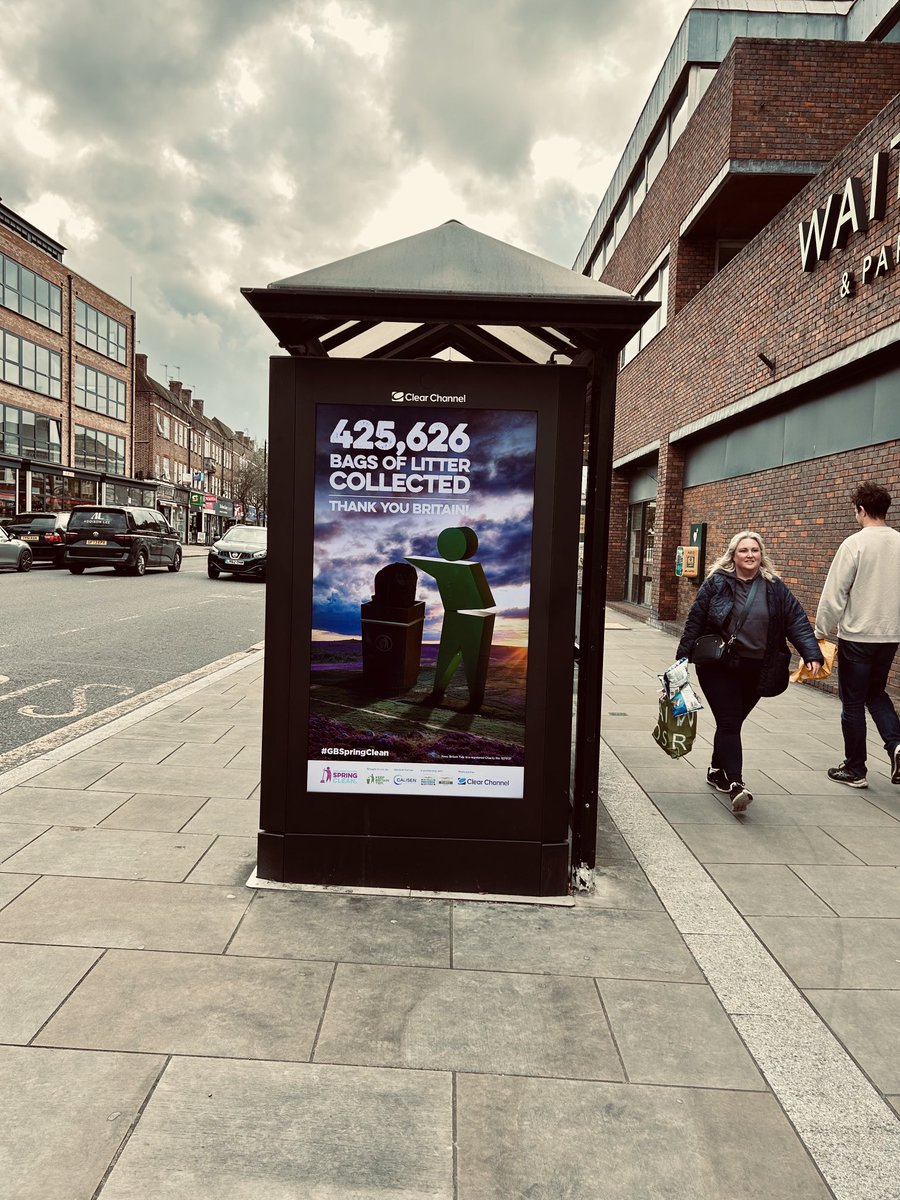 Thrilled to pass a local bus stop and see #GBSpringClean great result Thank you #litter-heroes Thank you ⁦@ClearChannelUK⁩ ⁦@KeepBritainTidy⁩