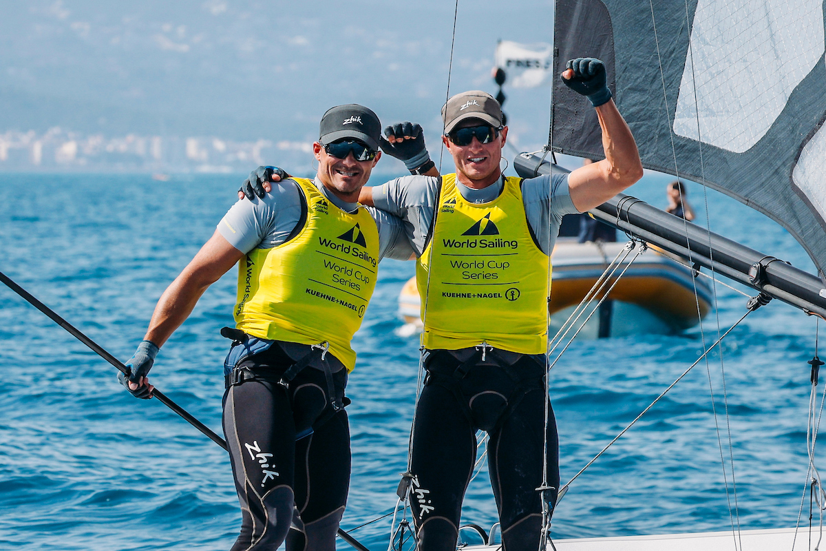 #vela #trofeoprincesasofia Dos medallas para #España en el 53º @TrofeoSofia Mallorca by @IBEROSTAR @worldsailing @oficial_rfev @fbvela @cmsapmallorca @cnarenal @RCNPalma @SailingEnergy  
regatistas-virtuales.net/noticias/event…