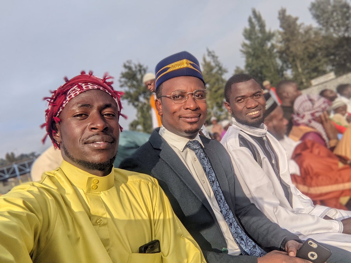 “#Eid Al-Fitr Mubarak” to fellow Muslims! May Allah, the Most Merciful, forgive us and accept our prayers. Above all, grant us Al-Janat (Paradise). Let us continue praying for our peaceful #Rwanda🇷🇼 and the protection of our Government leaders.