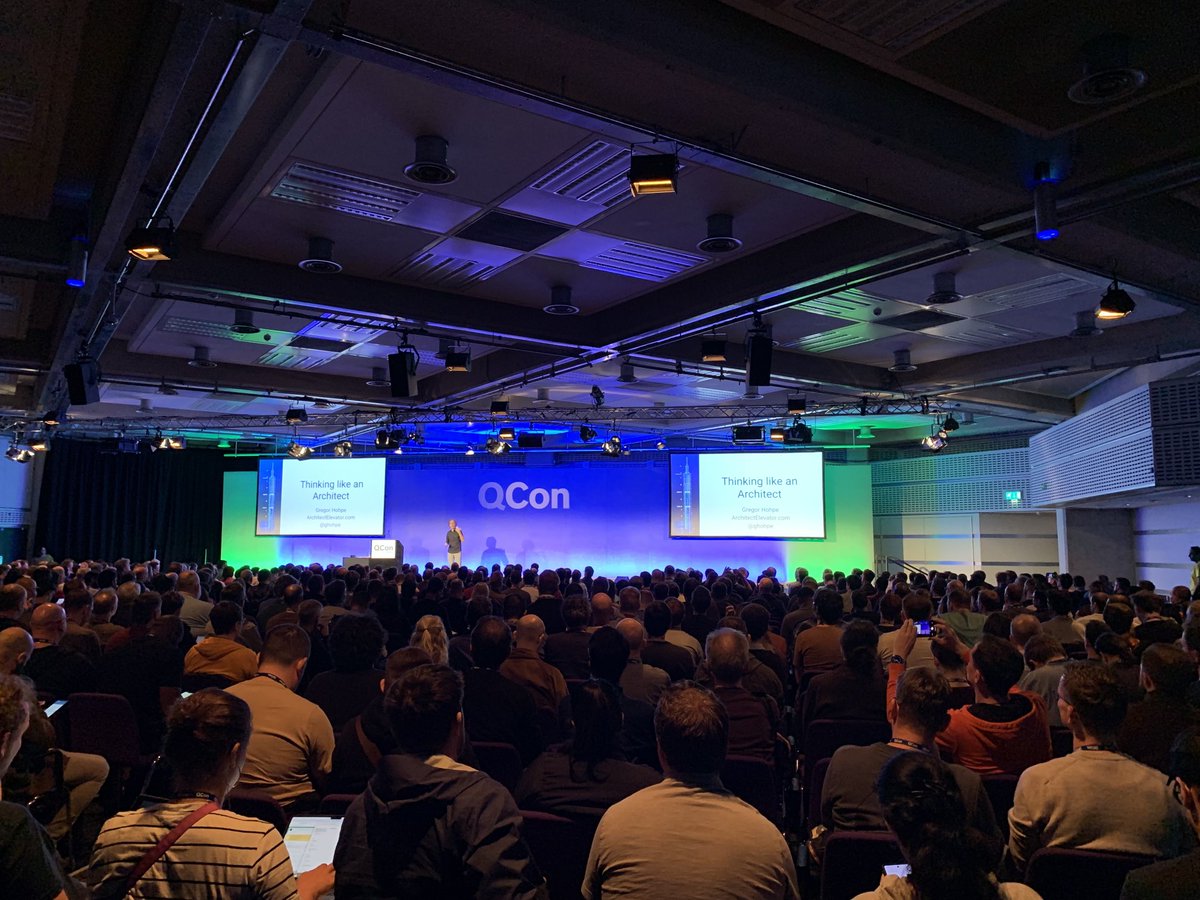 Standing room only for ⁦<a href="/ghohpe/">Gregor</a>⁩’s talk at #qconlondon!