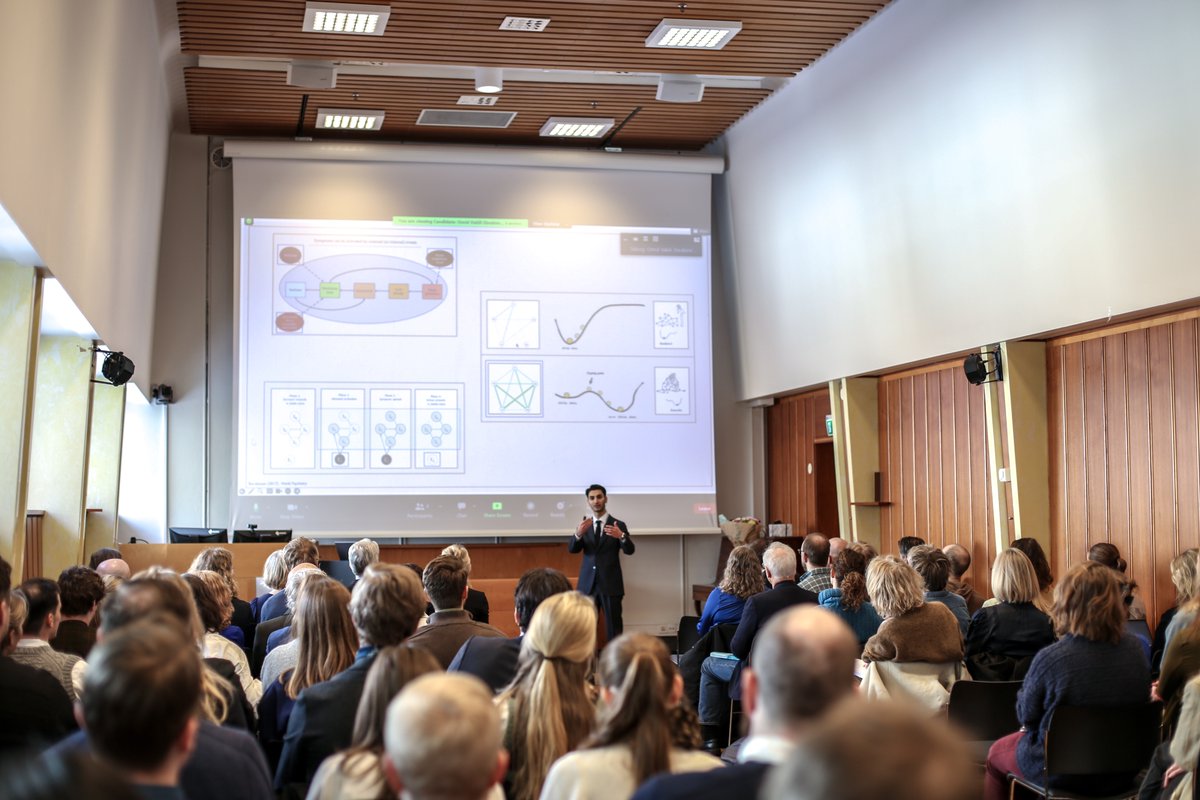 Omid V. Ebrahimi (@omidvebrahimi) on Twitter photo It's official! PhDone! 🐣👨🎓🎉
An honour to obtain my doctoral degree after having Professors Claudi Bockting (<a href="/clbockting/">Claudi Bockting</a>), Anne Roefs (<a href="/EatingLab/">Anne Roefs</a>), Pål Ulleberg, and Silje Reme as the evaluating committee. It's official! PhDone! 🐣👨🎓🎉
An honour to obtain my doctoral degree after having Professors Claudi Bockting (<a href="/clbockting/">Claudi Bockting</a>), Anne Roefs (<a href="/EatingLab/">Anne Roefs</a>), Pål Ulleberg, and Silje Reme as the evaluating committee.
