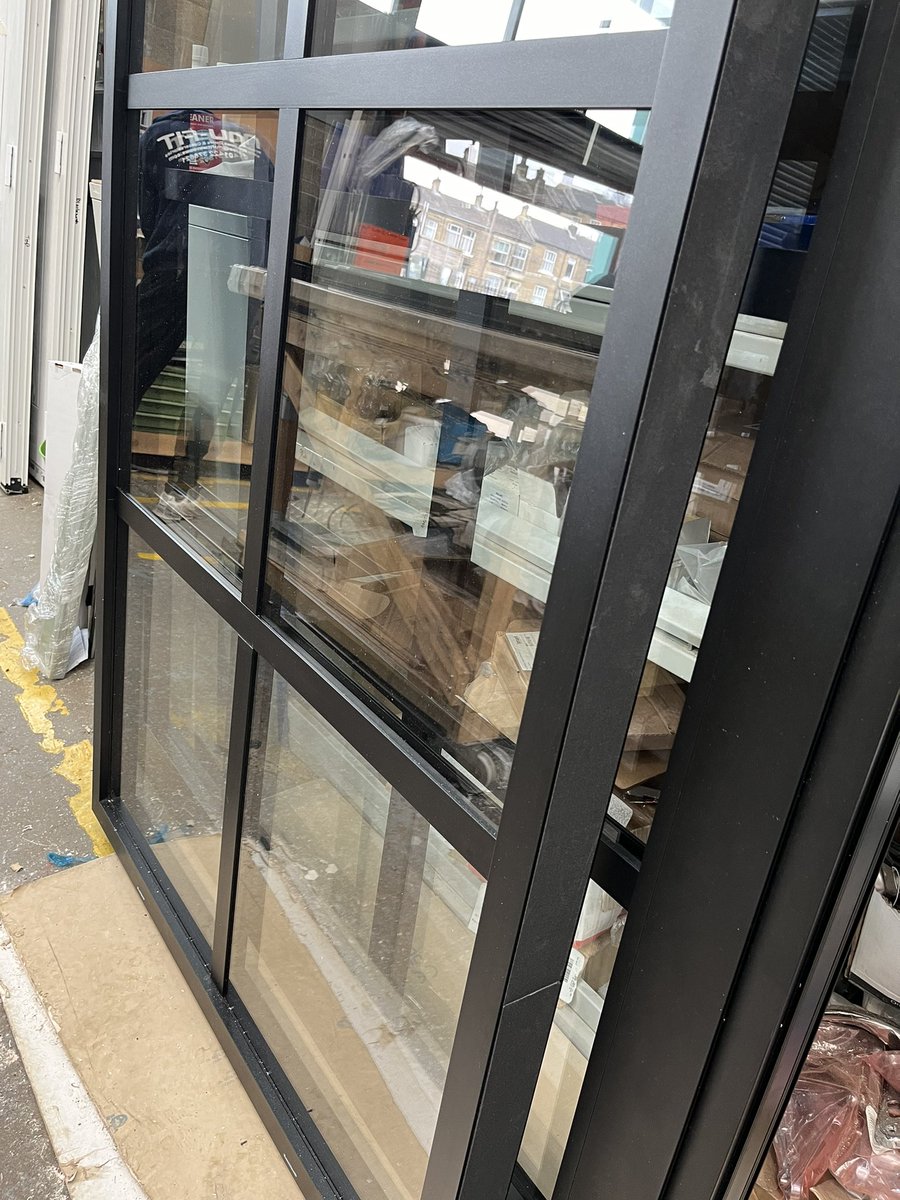 @nufitwindows Elland tweet media