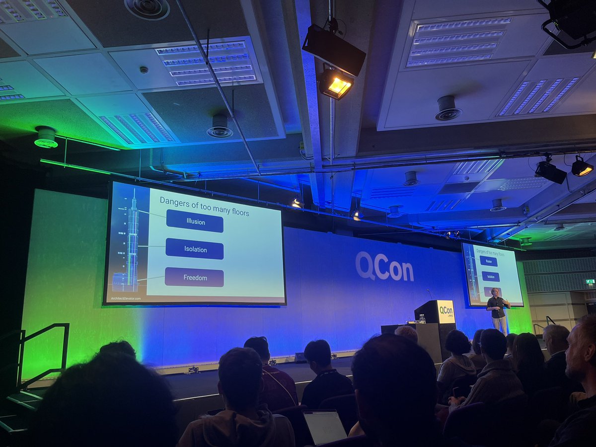 Third and final day @qconlondon kicking off for me with Thinking like an Architect by Gregor Hohpe