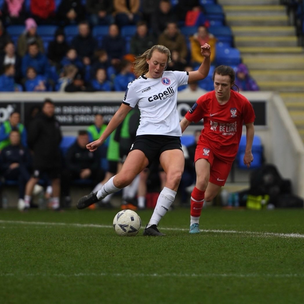 Some more snaps from Sunday 🙌 📸 Ian Stevens #bwfc #barnsleywomensfc