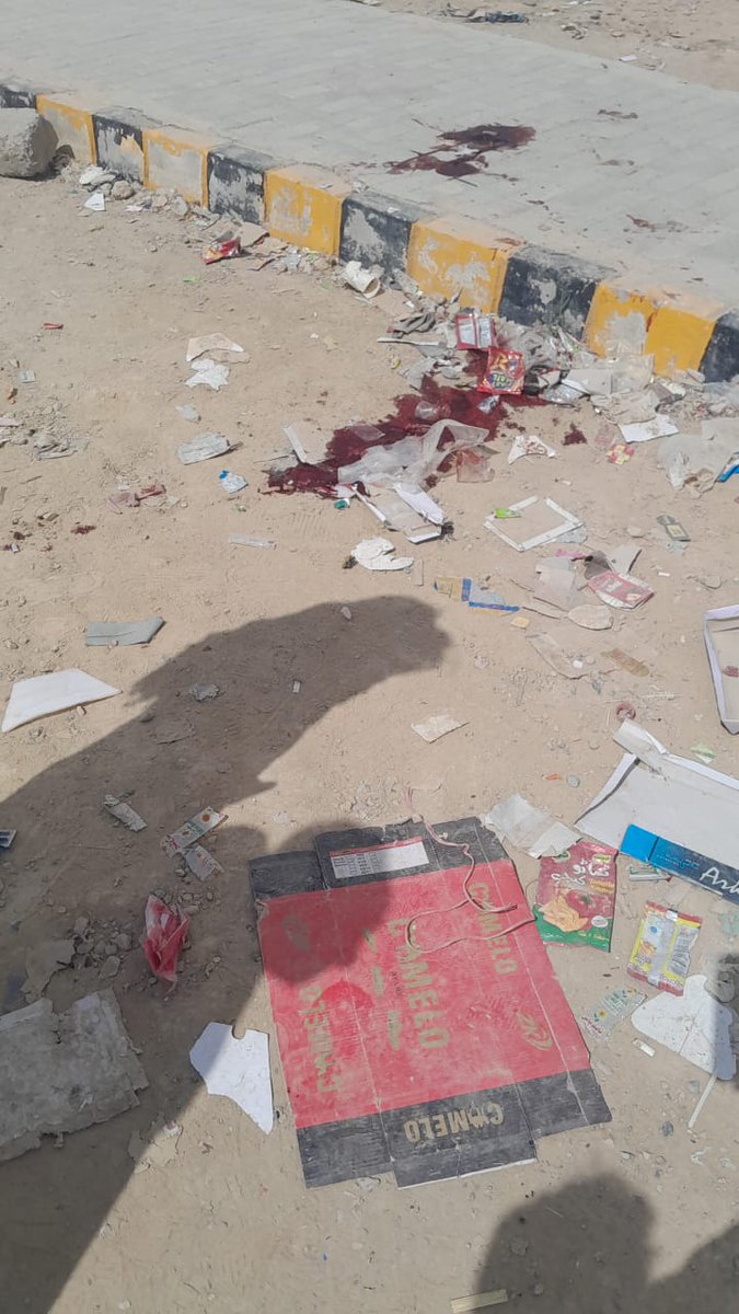 News alert

زہری چشمہ میں ابھی ابھی نامعلوم افراد نے تین افراد کو  سب کے سامنے بازار میں گولی مار کر چلے گئے یہ ہمارا ملک ہے یہ بلوچ کی زندگی ہے ...
ثناء اللہ زہری ان کتوں کو لگام دو زہری میں پھر سے ٹارگٹ کلرز عروج پر پہنچ گئے ہیں