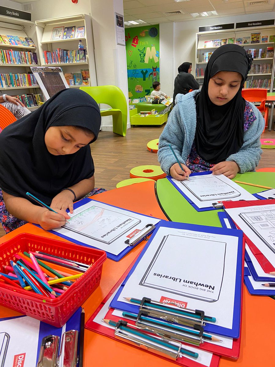 Grab the LAST FEW tickets for our free storybuilding event at #EastHam Library this Saturday. 📚✨ Part of our #NewhamHeritageMonth project, exploring the magic of our local libraries. For ages 5+ | Book at: newham.events.mylibrary.digital/event?id=117664 @NewhamHeritage @NewhamLibraries