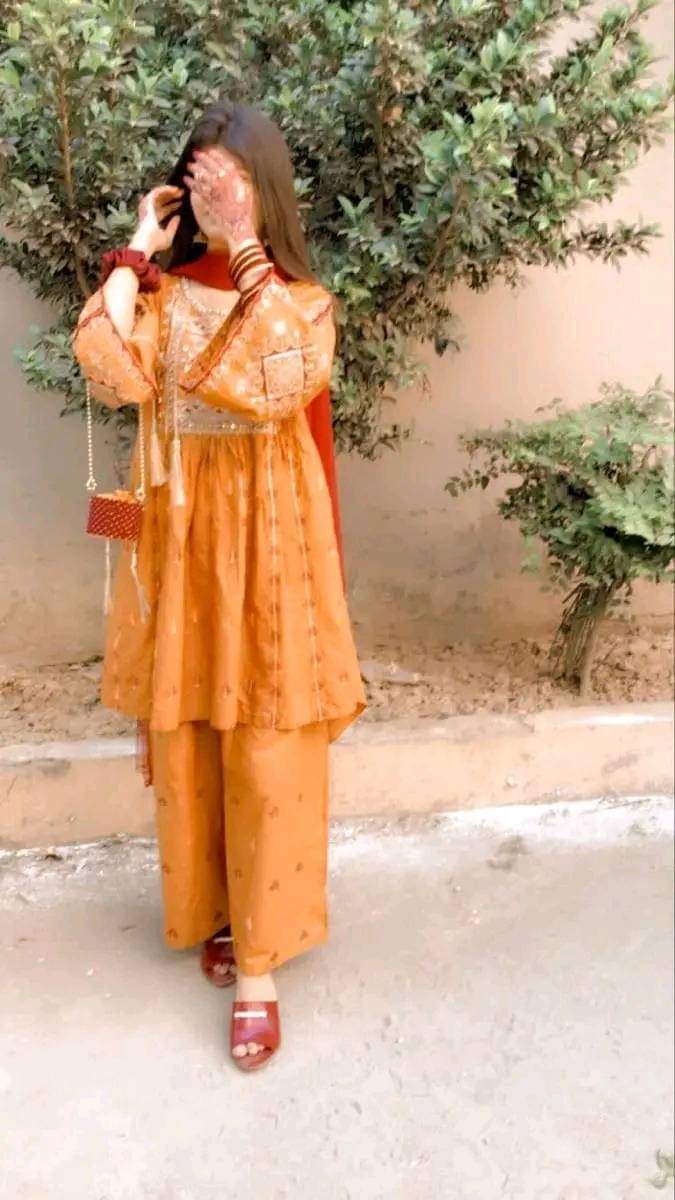 butt69615's tweet photo. Assalamualaikum
.
Eid Mubarak 💗
.
Good Afternoon
.
Kesi lag Rahi hon friends https://t.co/0QjhfZ8frZ
