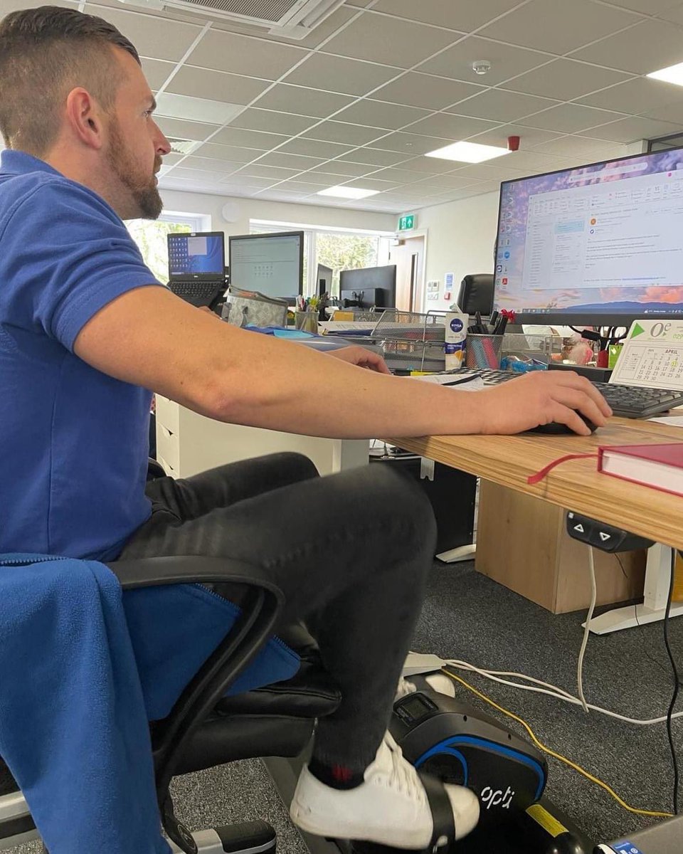 Make your desk a fitness zone, not a comfort zone! Why not try to incorporate simple exercises with some handy equipment that you can use at your desk! 💪😁🚴‍♂️
#stayfitinwork #exercises #keepfit #wellbeingtips #keepmoving #officelifestyle #healthbenefits #dailypractice #simple