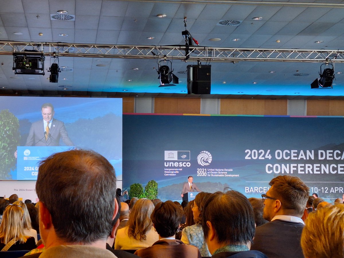 #Sustainable #development does not leave anyone behind & it must also break the linear relationship between #economic development and #nature degradation. The great @Manu_FAO @UNOceanDecade conf. 🙌🌊
