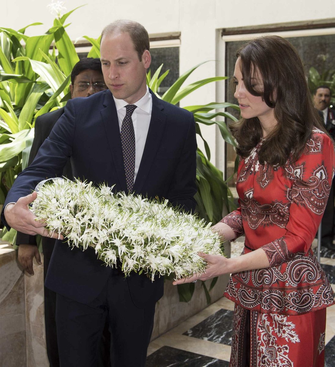 #OTD April 10th for The Princess of Wales... 2014: Day 4 of #AnzTour — Omaka Aviation Heritage Centre, Blenheim War Memorial, & Reception. 2016: Day 1 of #RoyalVisitIndia — Arrival at @TajMahal Hotel, Oval Maidan Cricket Grounds, Bhangara Water Tank, & Bollywood Charity Gala.