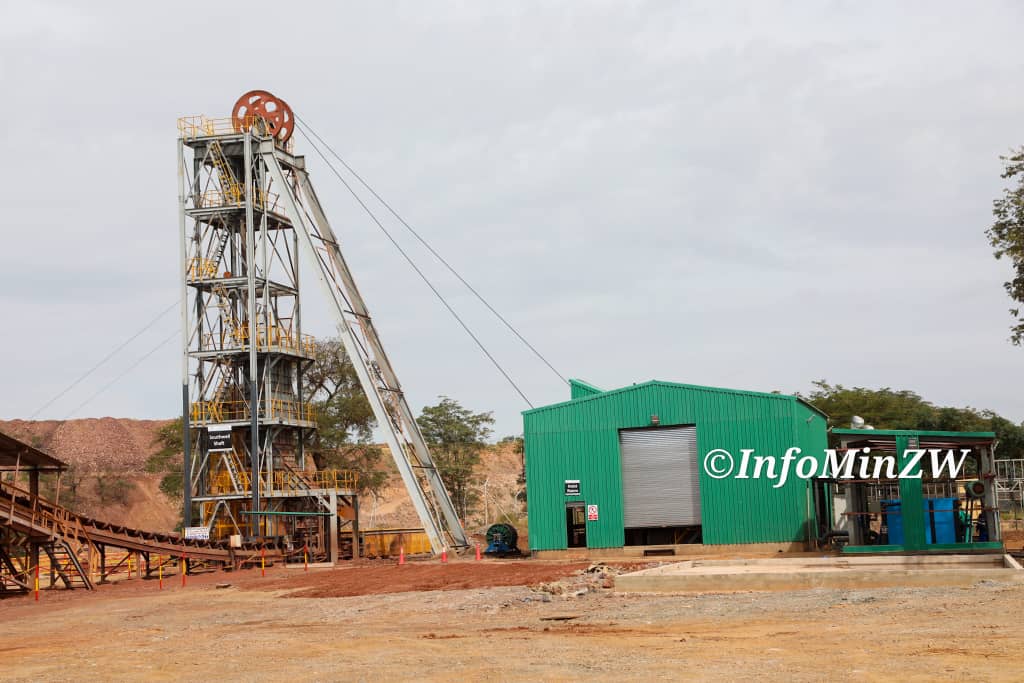 HE President Mnangagwa @edmnangagwa is today commissioning Pickstone Peerless Mine in Chegutu. Pickstone has been operating an open pit mine for the past seven years, which is nearing the end of its economic life; and have switched to underground mining. #Vision2030