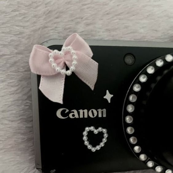 lovesickdoe's tweet photo. black + pink https://t.co/hwzHDZiIov