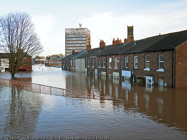 Did you know we can support your #community-led #flood group? We can help you organise and work positively with risk management authorities (RMAs) towards managing #FloodRisk. Get in touch if you would like more information➡ thefloodhub.co.uk/contact-us/