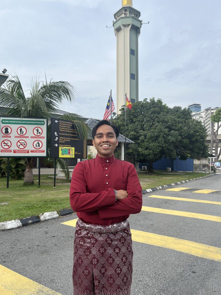 ashrafwaren95's tweet photo. Selamat Hari Raya semua !🌙
semoga semua amalan kita pd bulan Ramadan diterima dan diberi sebaik baik ganjaran #teammerah #Raya2024 https://t.co/cXqWGKhdBn