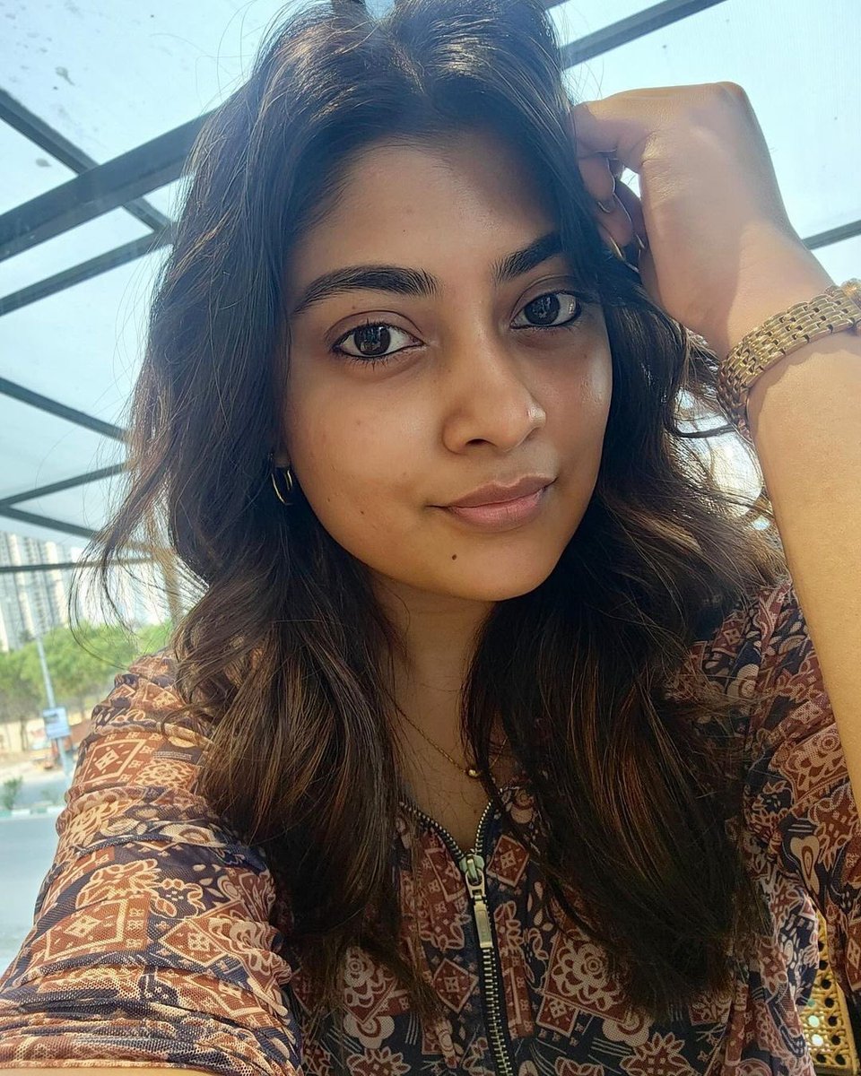 Cutie Look #AmmuAbhirami Latest Clicks !

@Ammu_Abhirami ! #CineTimee !