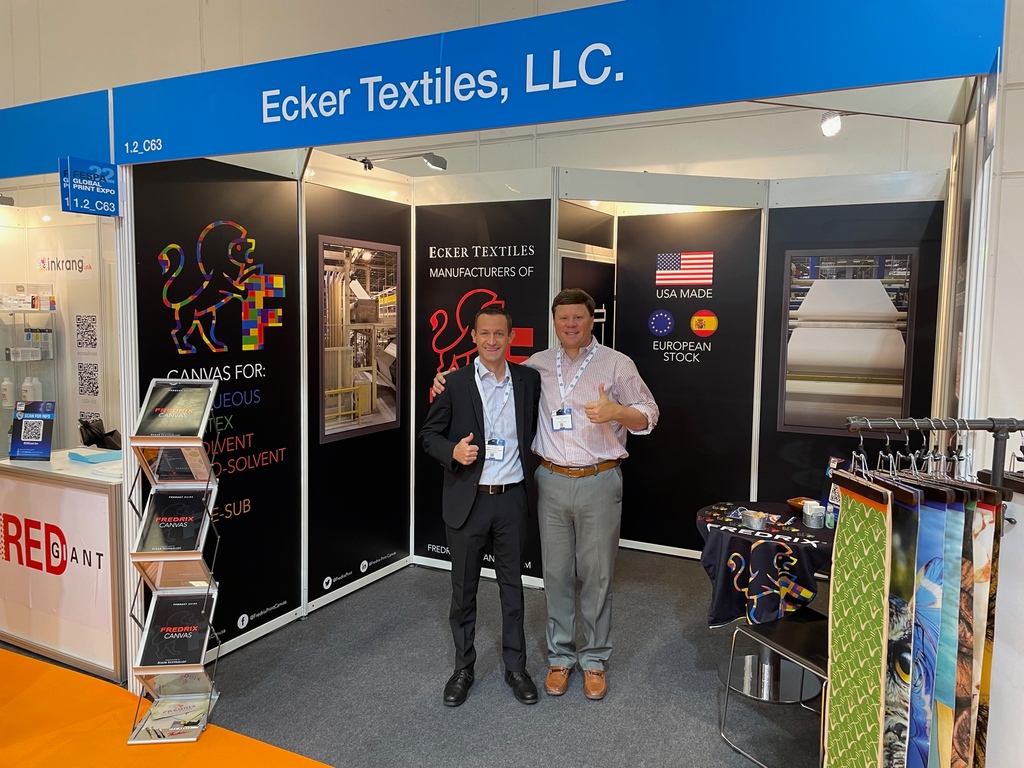 Whether you are in the US or around the world, our team is ready to assist. Let us know how we can innovate for your needs! #signs #installation #print #nolimits #signage #signexpo #largeformat #textiles #isasigns #isasignexpo #northamericaprint #globalprint #decor #homedecor