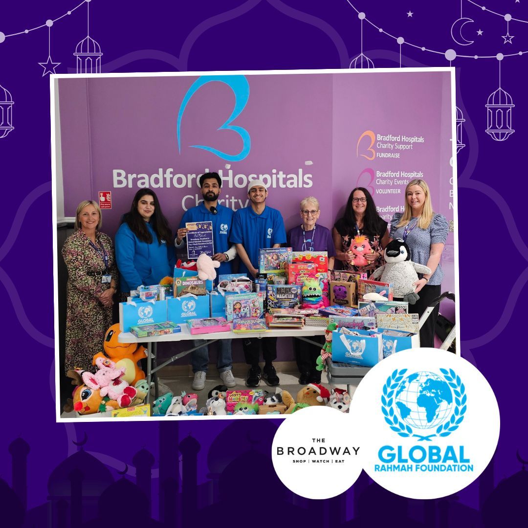 We are deeply touched by the generosity of the @globalrahmah Foundation and @thebroadwaybrad for their wonderful donation of gifts for children in hospital this Eid 🌙🎁 Thank you for spreading smiles this Eid! #EidMubarak