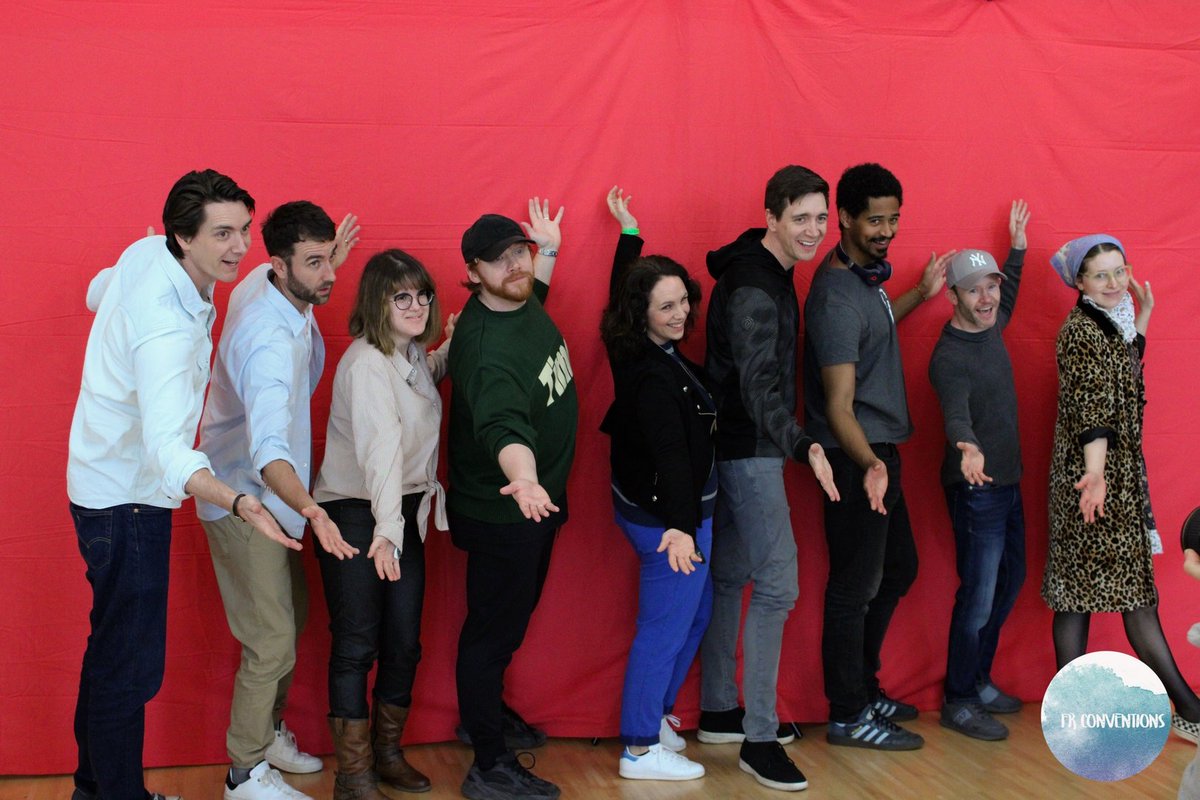 MarieLP1520's tweet image. Merci @DreamitCon et @FrConventions pour ces merveilleux souvenirs.
Merci aussi à @maidiedupont pour la photo de groupe.