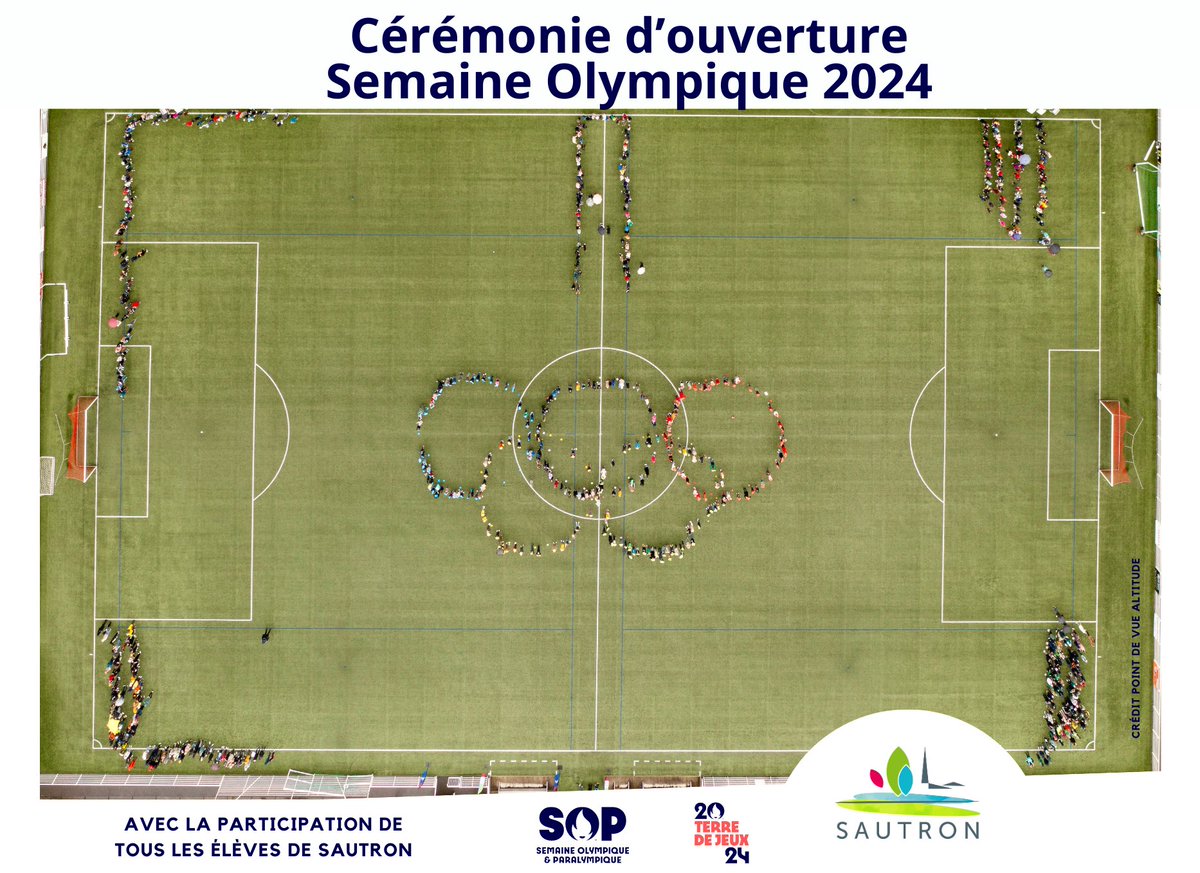 😄Elle était tant attendue... elle est enfin dévoilée aux 👀 de tous !
Un grand bravo à tous les enfants pour cette interprétation des anneaux olympiques à l'occasion de cette semaine olympique et paralympique (SOP) !
#TerreDeJeux2024 #TerredeJeux #SOP2024
📸Point de vue altitude