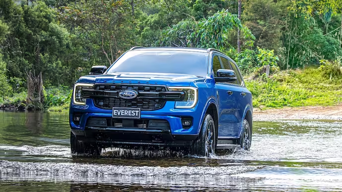 Ford Everest coming to India Ford is bringing the Everest nameplate to India as it has secured the rights and also company doesn't want to invest in new logos and badges for small volumes planned in India. Ford is expected to start manufacturing the Everest in late 2025 or 2026…