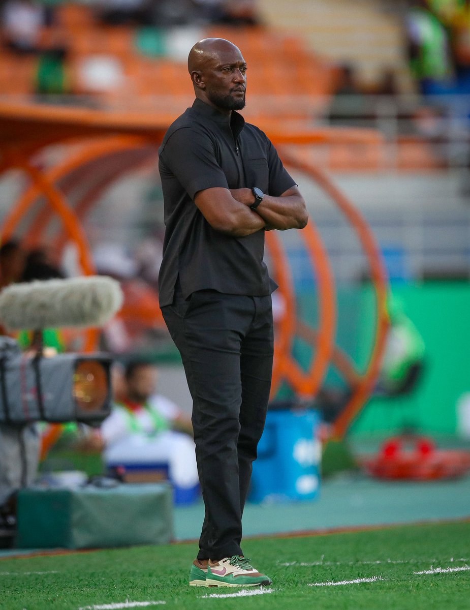 𝐀𝐧𝐨𝐭𝐡𝐞𝐫 𝐍𝐨𝐦𝐢𝐧𝐚𝐭𝐢𝐨𝐧👊 Brave Warriors gaffer, Collin Benjamin was nominated for the COSAFA Men’s Coach of the Year Award. Benjamin is up against Mamelodi Sundown’s head coach, Rulani Mokwena and Morena Ramoreboli from Jwaneng Galaxy. nfa.org.na/cosafa-nominat…