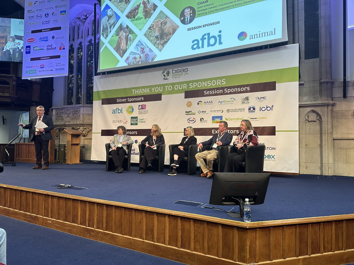 Delighted to join Day 2 of @BSAS_org Conference in Belfast with the Presidents Panel Discussion on Livestock in our Economy & Ecosystems Well done @ElizabethMagow1 @UKAgriTech @AFBI_NI @AgriSearchNI @BritishGrass @LMCNI