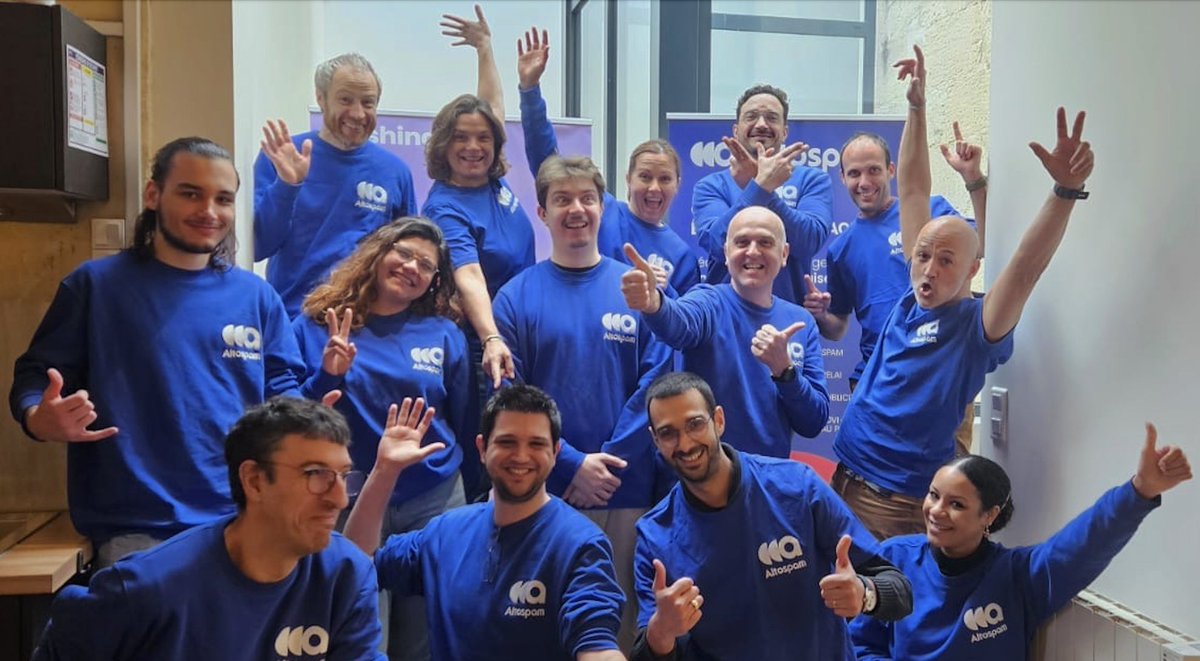 Altospam tweet media