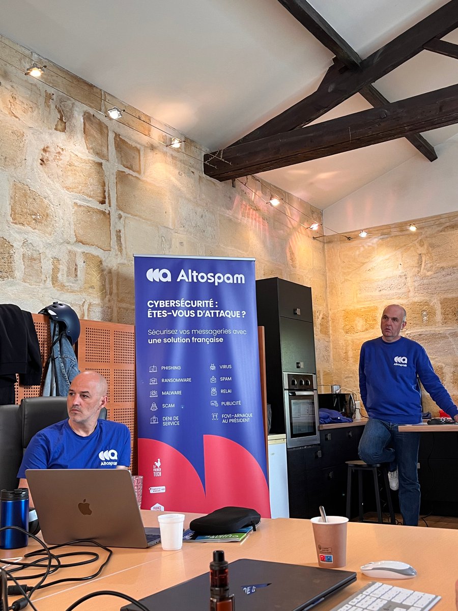 Altospam tweet media