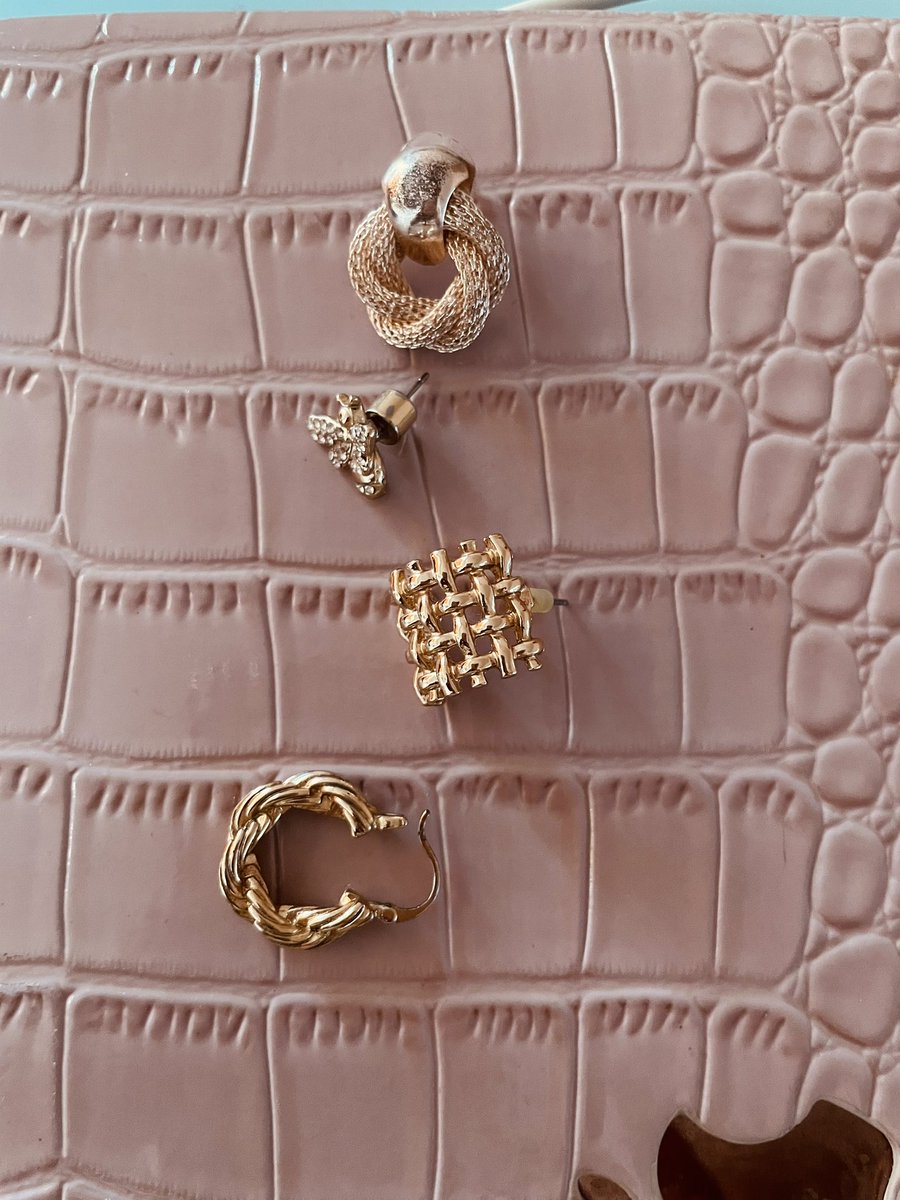 Orphaned earrings. I got into trouble a lot as a child for losing my earrings. Mum tried to turn this tomboy into a proper girl but it wasn't happening 😅 Not much has changed. I don't climb trees anymore but I still lose my earrings. The butterfly one was my favourite😭 #tomboy