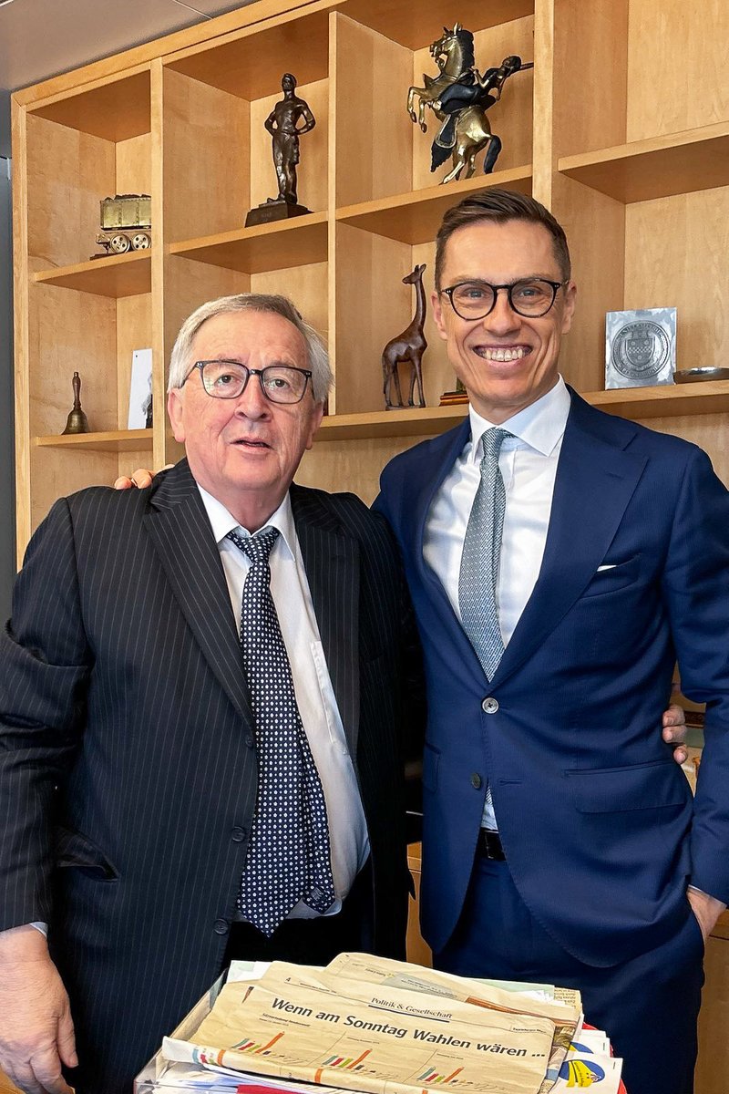 An ex tempore meeting with former president of @EU_Comission @JunckerEU.