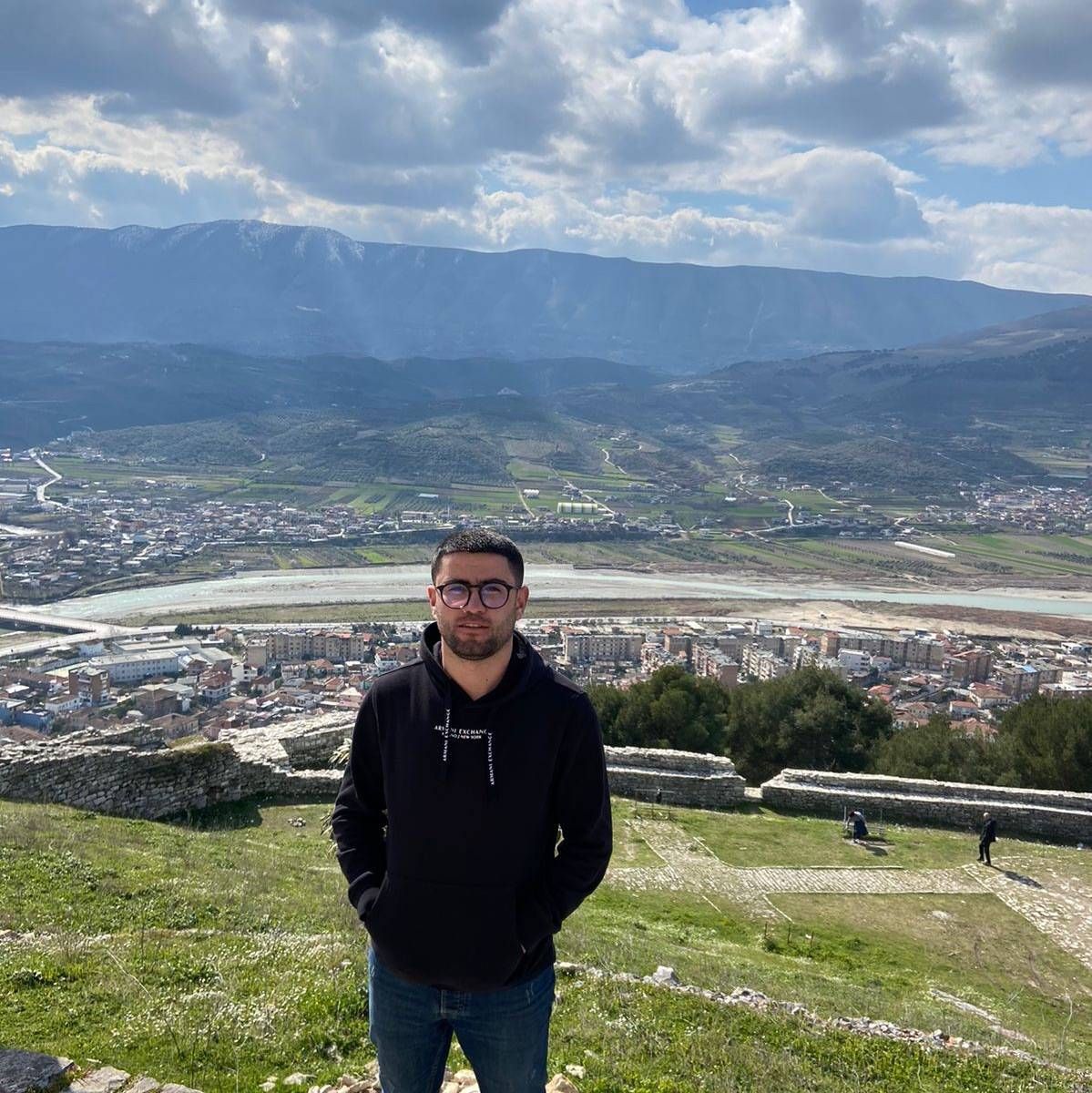 Klajdi Lici is a local private tour guide in Berat, Durres, Fier, Sarande, Vlore (Albania), buff.ly/4aPZxIq
#tourist #travelbloggervibes #travelblogger #vacation #sightseeingtour #privateguidedtours #privateguide #excursion #tourguidelife #tourguides #PrivateGuideWorld