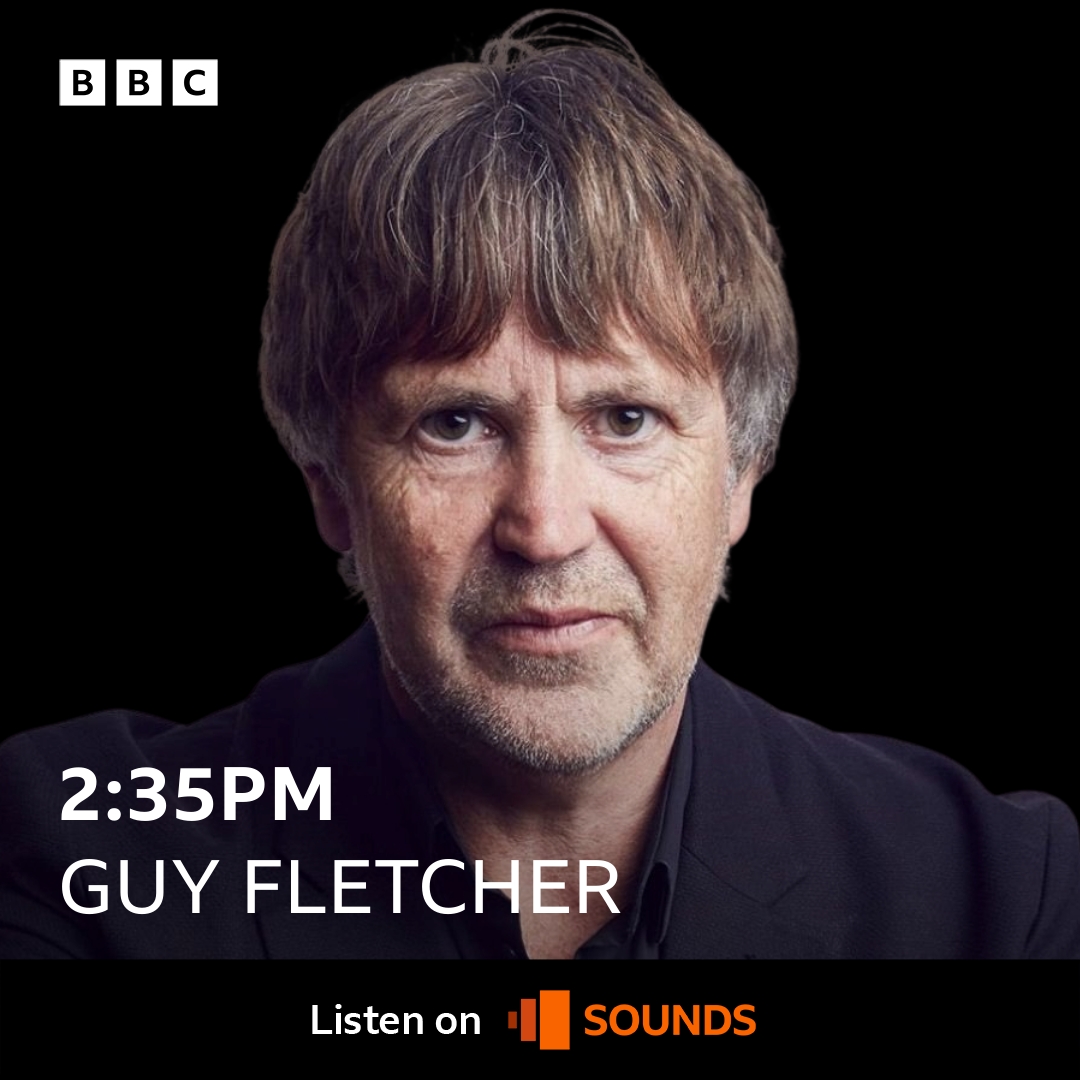 TODAY: One of my favourite conversations ever - with @direstraitshq keyboard player & all-round production guru @GuyFletcher. Including a chat about his work with @MarkKnopfler on the #GuitarHeroes track. Don't miss! 📻: BBC Radio Kent / Surrey / Sussex bbc.co.uk/programmes/p0h…