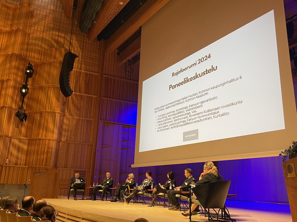 #rajafoorumi paneelikeskustelussa aiheena yhteistyö

#kuhmo #rajafoorumi2024